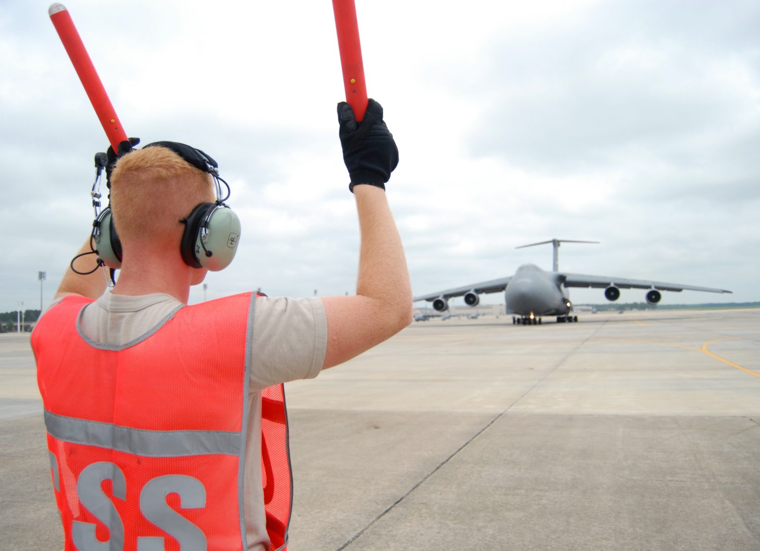 aircraft marshalling signals